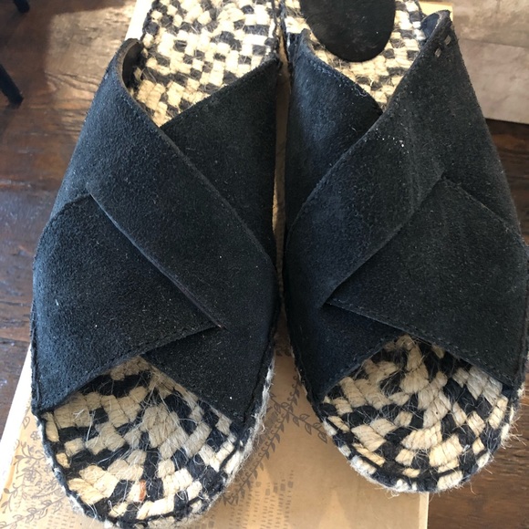 Free People shoes. - Picture 2 of 2